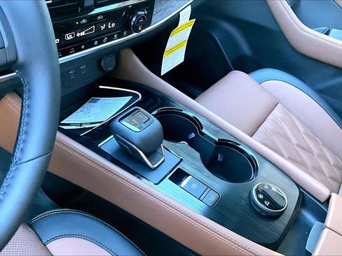 New 2026 Nissan Rogue Platinum w/ Platinum Premium Package image 11