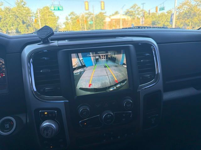 Used 2015 RAM 1500 Laramie w/ Convenience Group AWD/4WD image 16