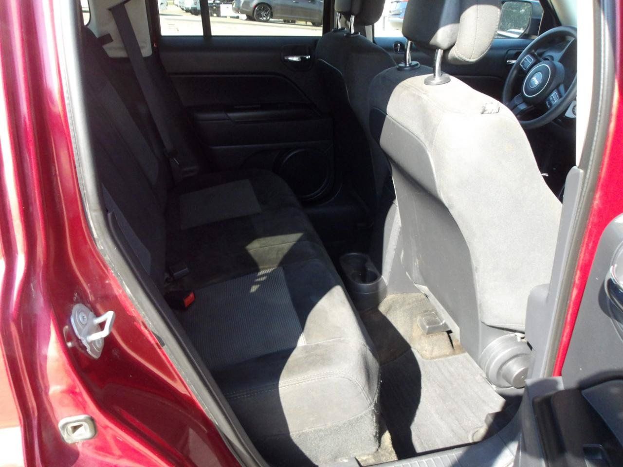 Used 2017 Jeep Patriot Sport w/ Power Value Group FWD image 8