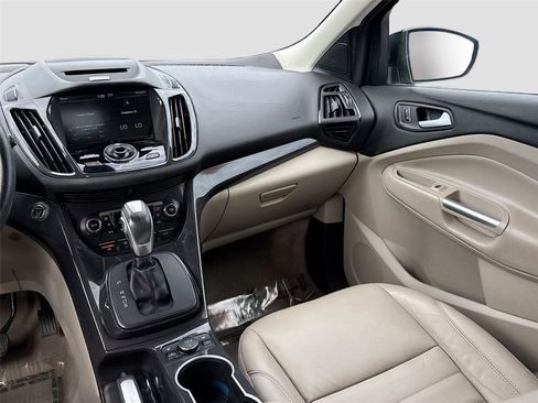 Used 2015 Ford Escape Titanium image 26