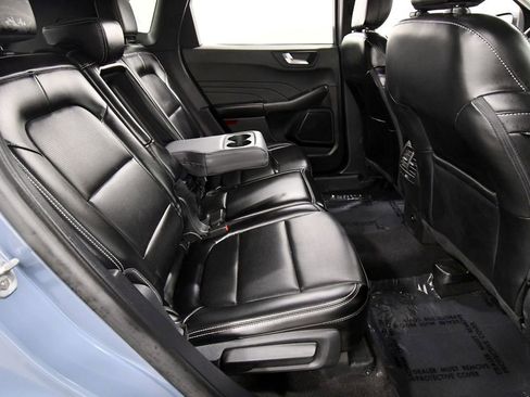 Used 2024 Ford Escape Platinum AWD/4WD image 17