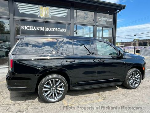 Used 2022 Cadillac Escalade Sport image 3