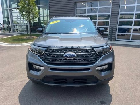 Used 2024 Ford Explorer XLT w/ Equipment Group 202A AWD/4WD image 2