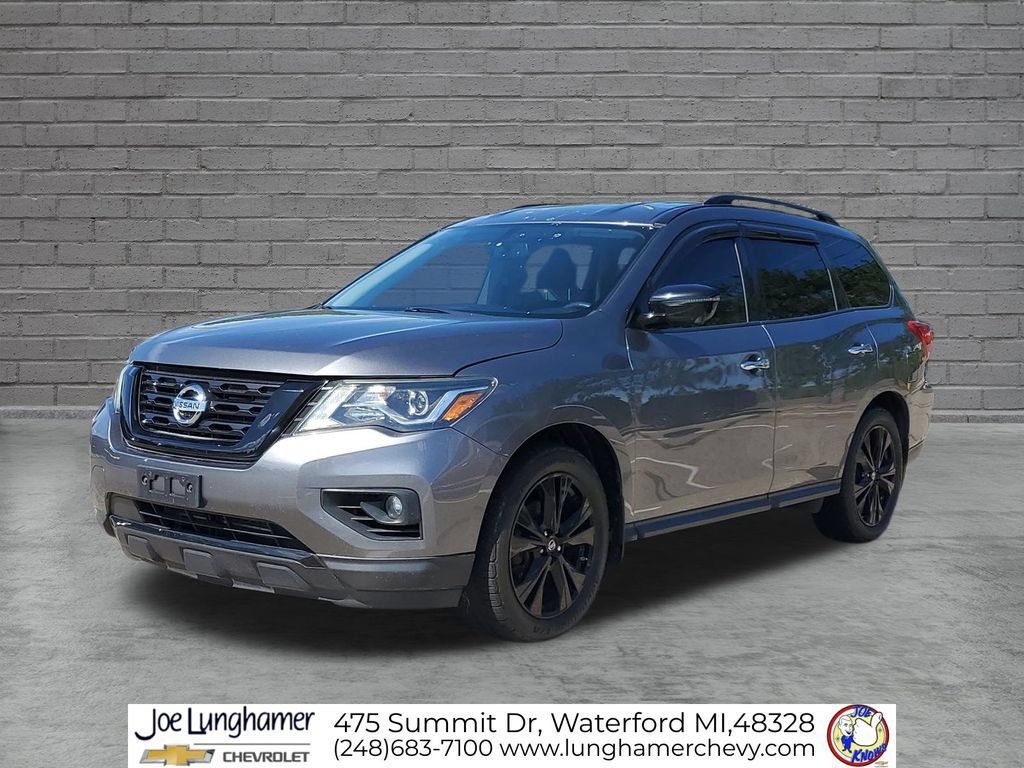 Used 2018 Nissan Pathfinder SL w/ Midnight Edition Package AWD/4WD image 4