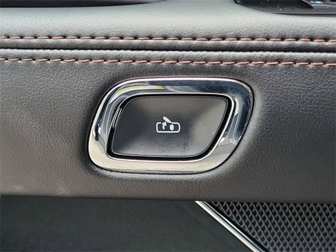 Used 2024 Lincoln Aviator 2WD w/ Premium Package image 29