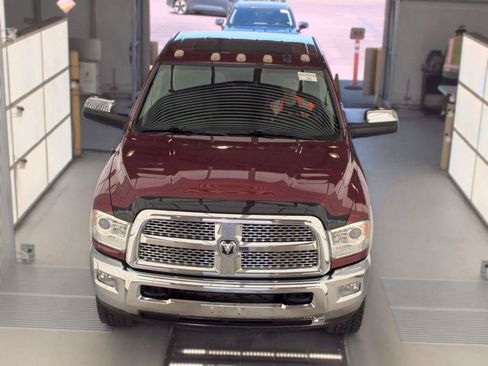 Used 2015 RAM 2500 Laramie w/ Convenience Group AWD/4WD image 2