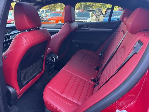 Used 2022 Alfa Romeo Stelvio Veloce image 43