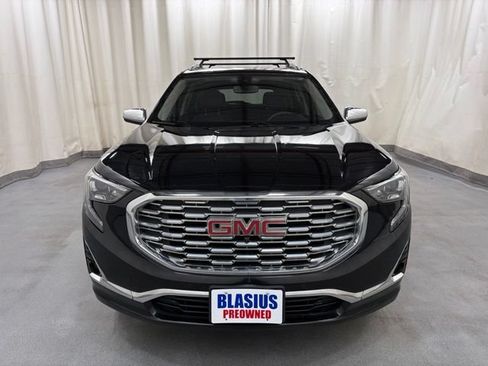 Used 2018 GMC Terrain Denali w/ LPO, 'HIT The Road' Package AWD/4WD image 8