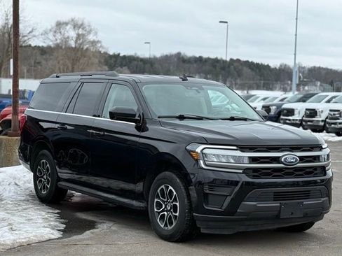 Used 2024 Ford Expedition Max XLT image 38