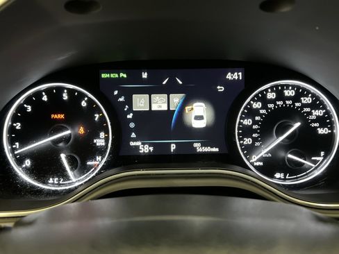 Used 2022 Toyota Avalon Limited image 15