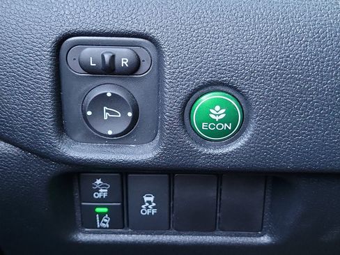 Certified 2022 Honda Pilot Special Edition image 30