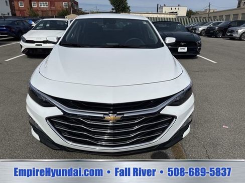 Used 2025 Chevrolet Malibu LT FWD image 11