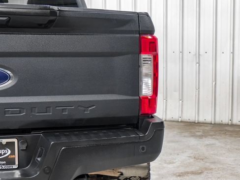 Used 2017 Ford F250 XLT w/ XLT Value Package AWD/4WD image 50