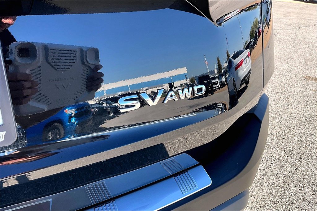 Used 2023 Nissan Rogue SV AWD/4WD image 30