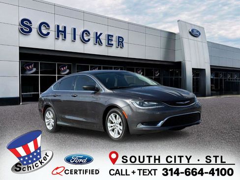 Used 2016 Chrysler 200 Limited image 1