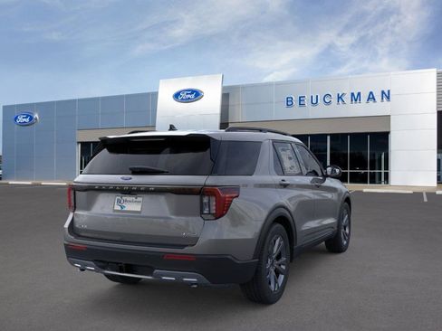 Used 2026 Ford Explorer Active w/ Active Comfort Package image 8