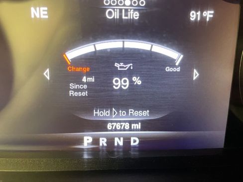 Used 2020 RAM 1500 Classic SLT w/ Luxury Group RWD image 16