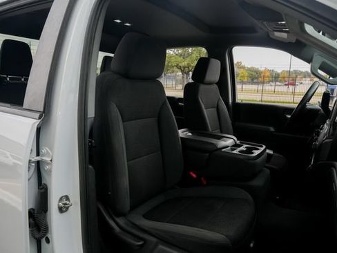 Used 2021 Chevrolet Silverado 2500 Custom w/ Custom Value Package AWD/4WD image 32