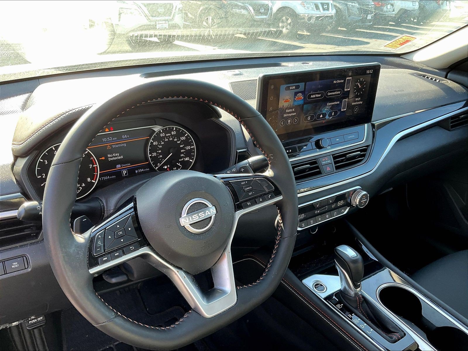 Used 2025 Nissan Altima 2.5 SR w/ SR Premium Package FWD image 4