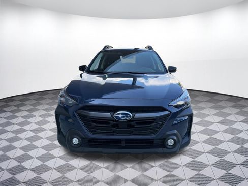 Used 2025 Subaru Outback Premium AWD/4WD image 6