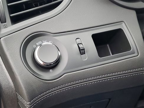 Used 2016 Buick LaCrosse Leather image 18