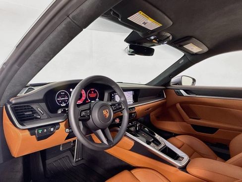 Certified 2025 Porsche 911 Carrera RWD image 11