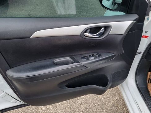 Used 2019 Nissan Sentra S w/ Appearance Package FWD image 26