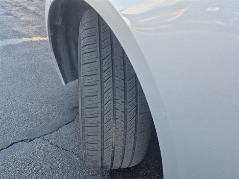 Used 2023 Toyota Corolla LE image 23