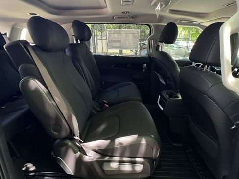 New 2026 Kia Carnival SX Prestige FWD image 33