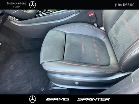 Used 2023 Mercedes-Benz CLA 250 4MATIC image 12