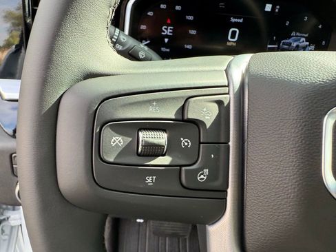 New 2026 GMC Sierra 2500 SLT image 24