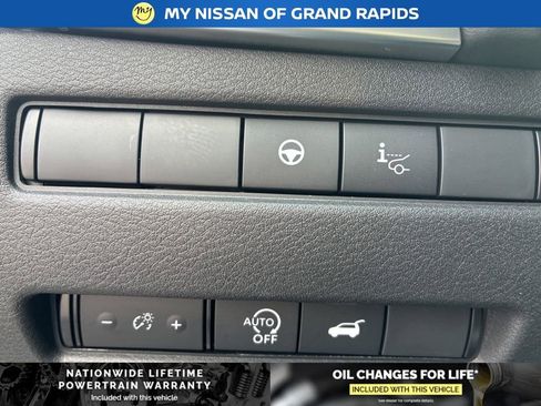 New 2026 Nissan Rogue Platinum w/ Tech Package AWD/4WD image 16