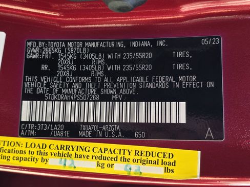 Used 2023 Toyota Highlander Platinum image 32