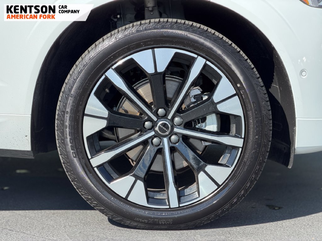 Used 2026 Volvo XC60 B5 Plus AWD/4WD image 12