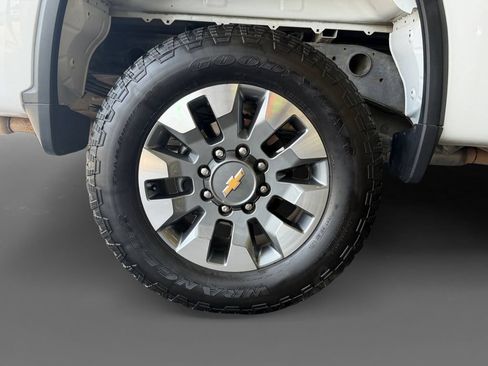 Used 2021 Chevrolet Silverado 2500 LT w/ Fleet Comfort Package RWD image 11