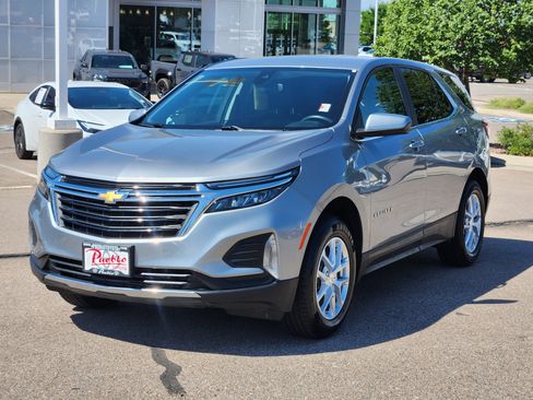 Used 2024 Chevrolet Equinox LT AWD/4WD image 4