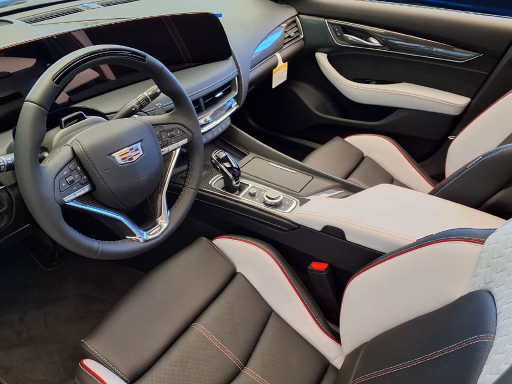 New 2026 Cadillac CT5 V Blackwing RWD image 18