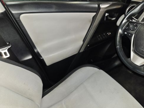 Used 2018 Toyota RAV4 Adventure AWD/4WD image 33