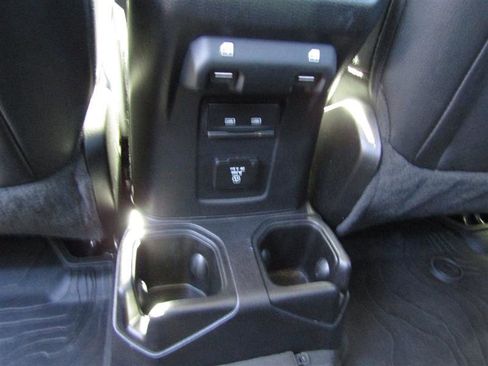 Used 2021 Jeep Gladiator Overland w/ Popular Equipment Package image 29