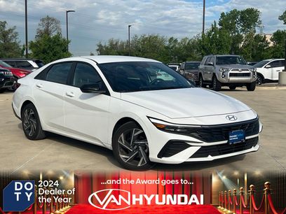 Certified 2025 Hyundai Elantra Sport w/ Cargo Package