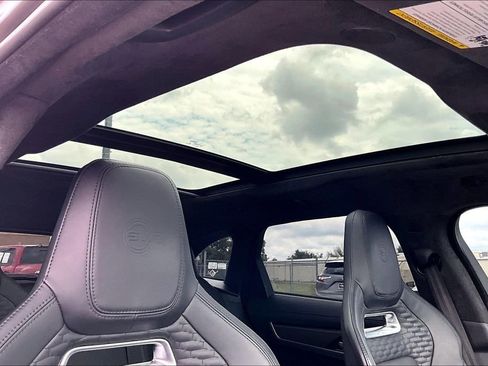 Used 2021 Jaguar F-PACE SVR AWD/4WD image 22