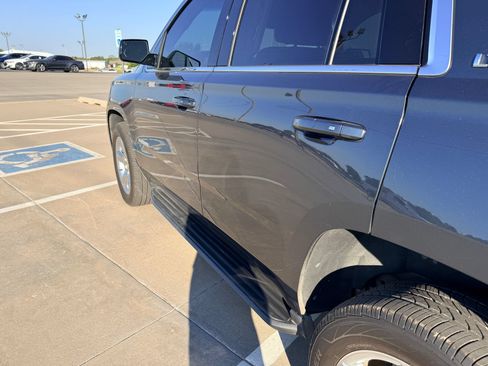 Used 2020 Chevrolet Tahoe LT w/ Luxury Package AWD/4WD image 11