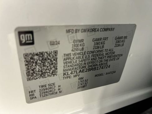 Used 2024 Buick Envista Preferred FWD image 32