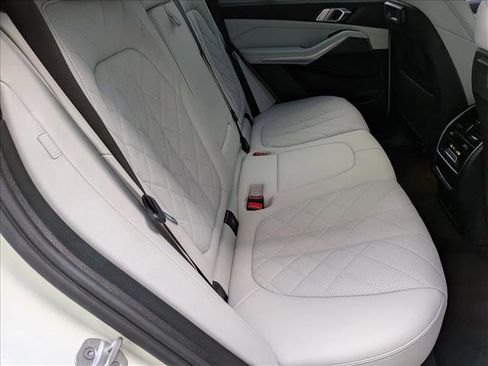 Used 2023 BMW X5 sDrive40i w/ Parking Assistance Package image 21