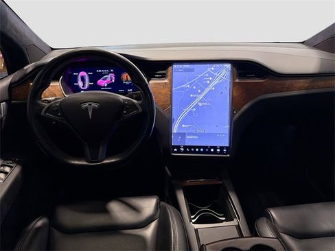 Used 2020 Tesla Model X Long Range image 18