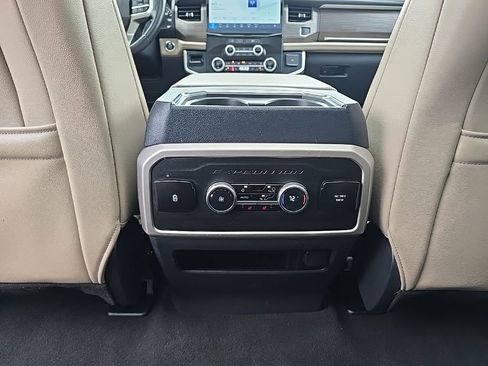 Used 2024 Ford Expedition Limited image 24