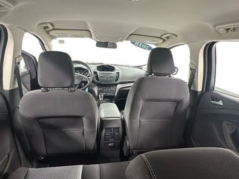 Used 2018 Ford Escape SE image 17