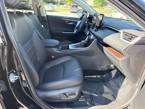 Used 2025 Toyota RAV4 Limited w/ Advanced Technology Package AWD/4WD image 16