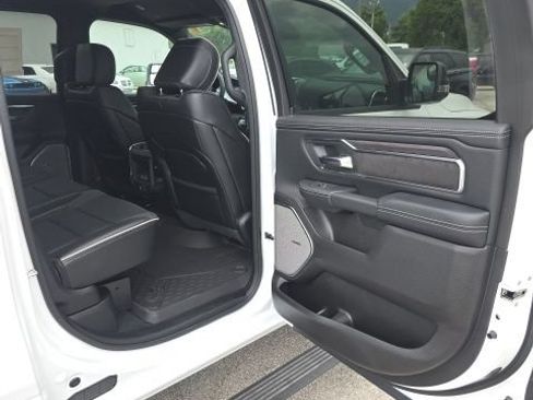 New 2026 RAM 1500 Laramie AWD/4WD image 28