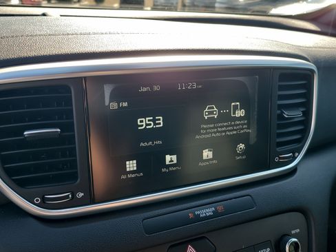 Used 2021 Kia Sportage S image 22